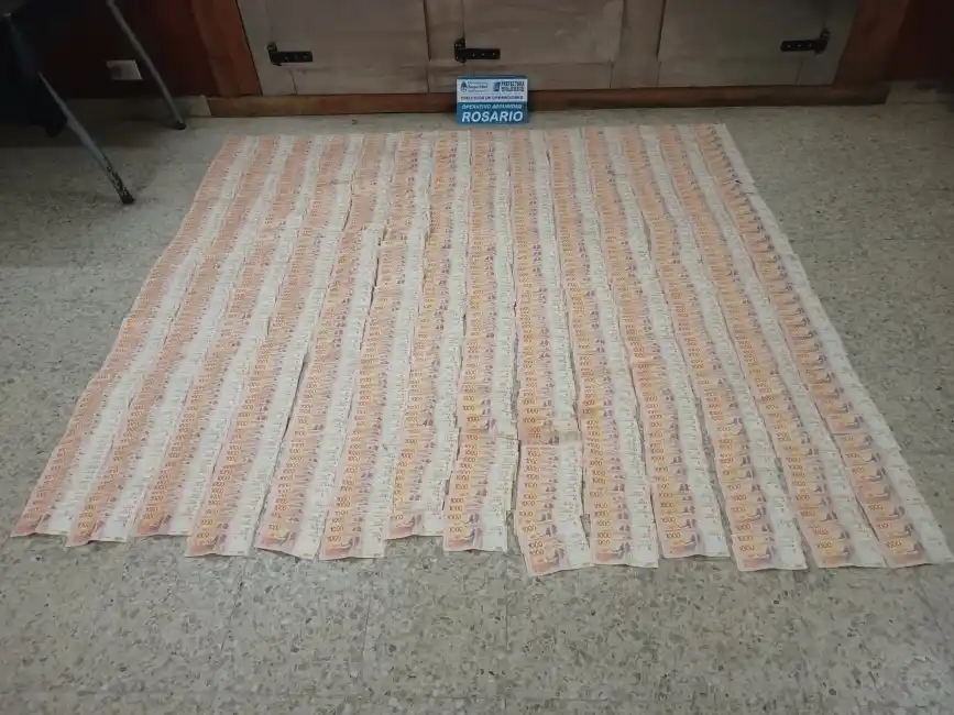 Prefectura detuvo a una mujer con $4.000.000 en su vehículo, sin poder justificar su procedencia