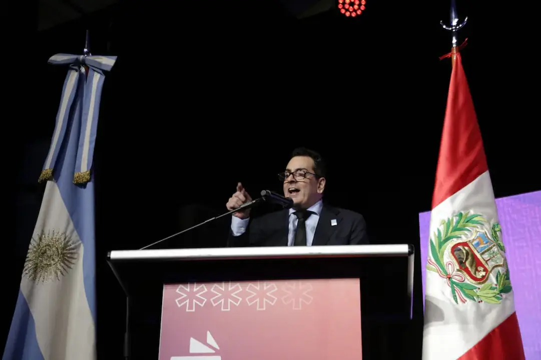 Provocador discurso del secretario de Cultura, Leonardo Cifelli,  abucheado en la Feria del Libro
