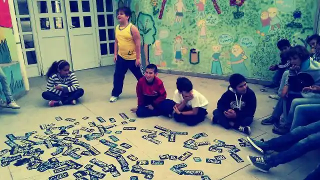 Un taller de niños poetas rescata la obra de escritores gualeyos   