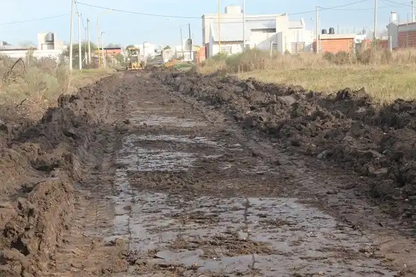 Palavecino, Périgan y Clavarino: continúan los trabajos de mantenimiento vial