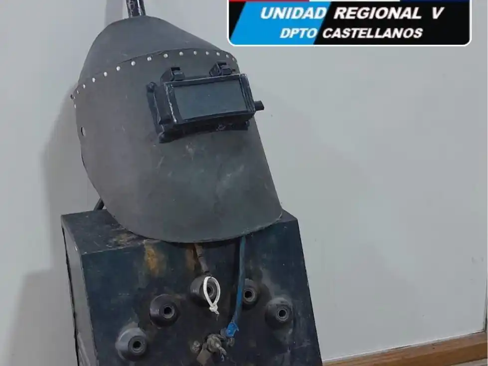 Rafaela: Secuestraron una soldadora y una máscara en la vía pública