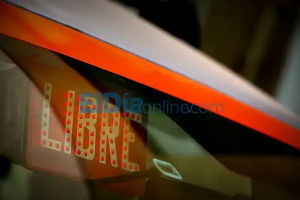 Con elementos robados, uno se tiró del remís y otro fue detenido