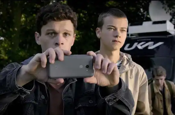 El futuro volvió: Black Mirror anuncia su regreso con un trailer