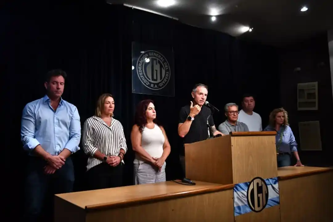 Jorge Sola, al frente de la conferencia de prensa de la CGT.