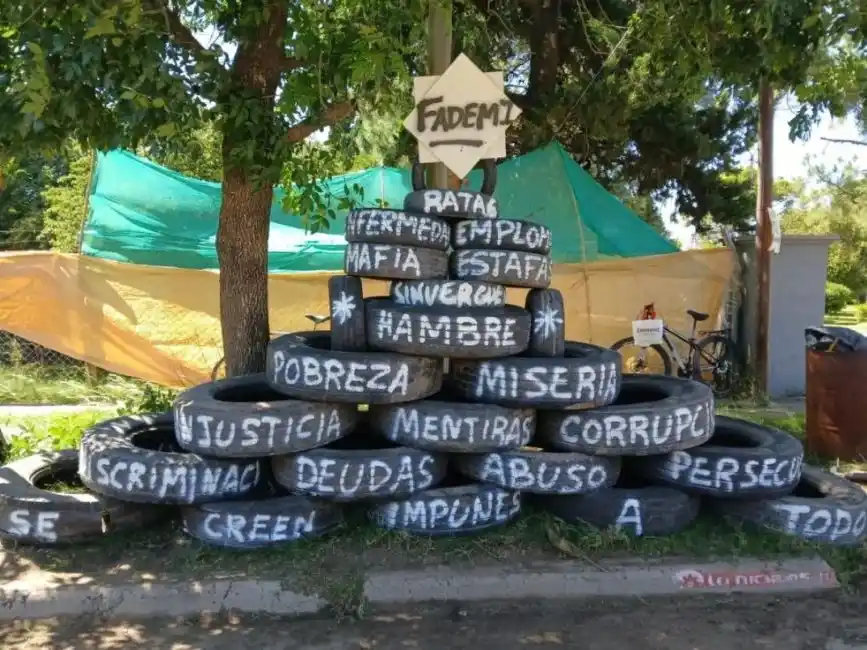 Los ex empleados de la firma siguen exigiendo la reincorporación laboral.