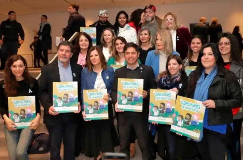 Una docente marplatense llegará a 16 mil escuelas provinciales con una canción sobre Malvinas