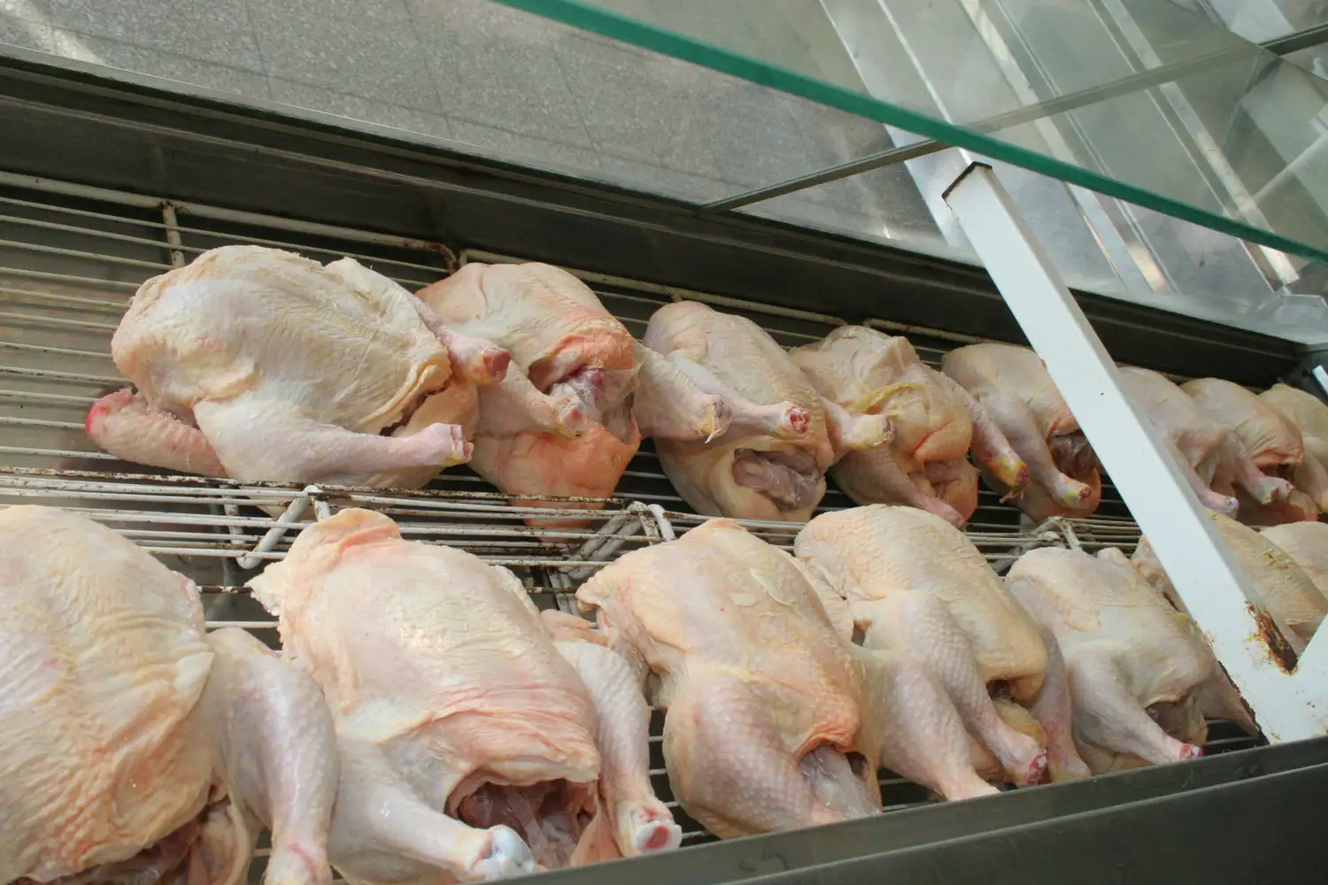El precio del pollo aumentó un 20%