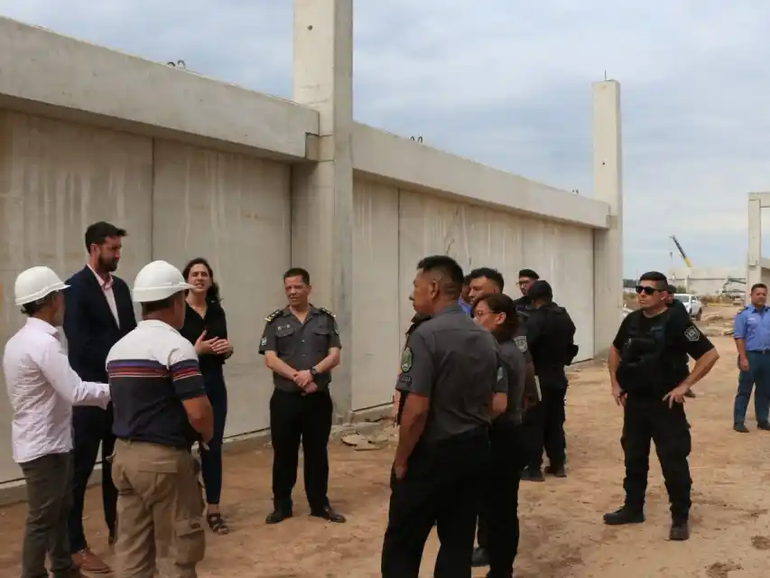 “Uno de los aspectos que más interés genera es cómo se logró reducir la criminalidad organizada desde las cárceles”, dijo Lucía Masneri.