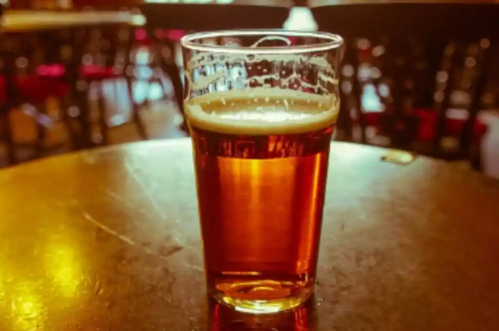 Denuncian que le pusieron una pastilla en la bebida para abusar de una joven en la localidad de Cafferata