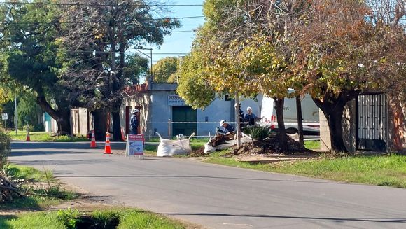 Pérdida de gas: los vecinos reclaman hace días y todavía siguen buscando la falla