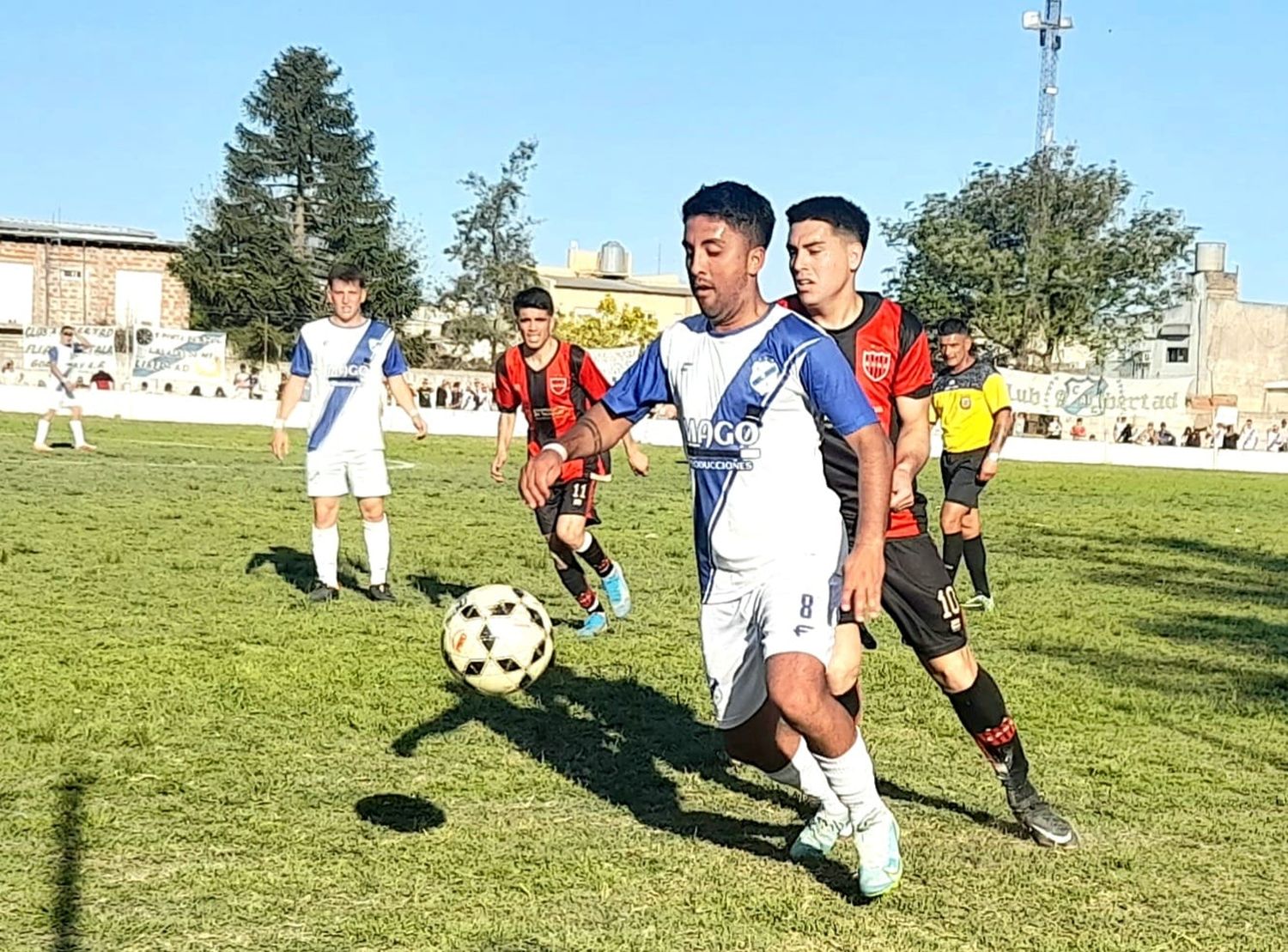 Walter Etala de Libertad por acumular tarjetas amarillas no podrá jugar ante Gualeguay Central el próximo domingo