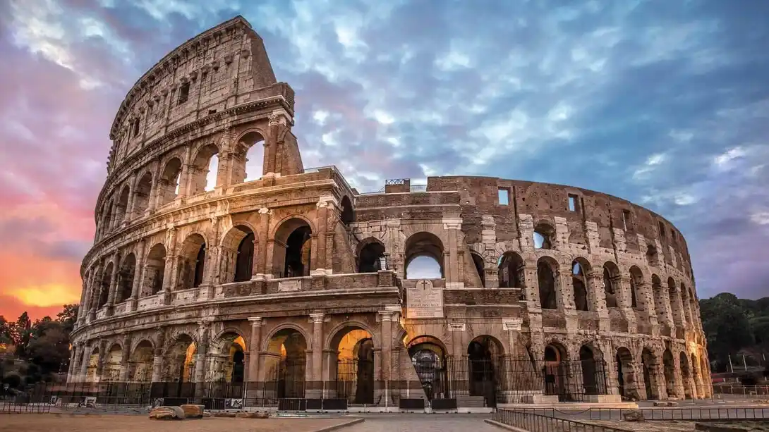 El Coliseo Romano, una joya histórica que resiste al tiempo