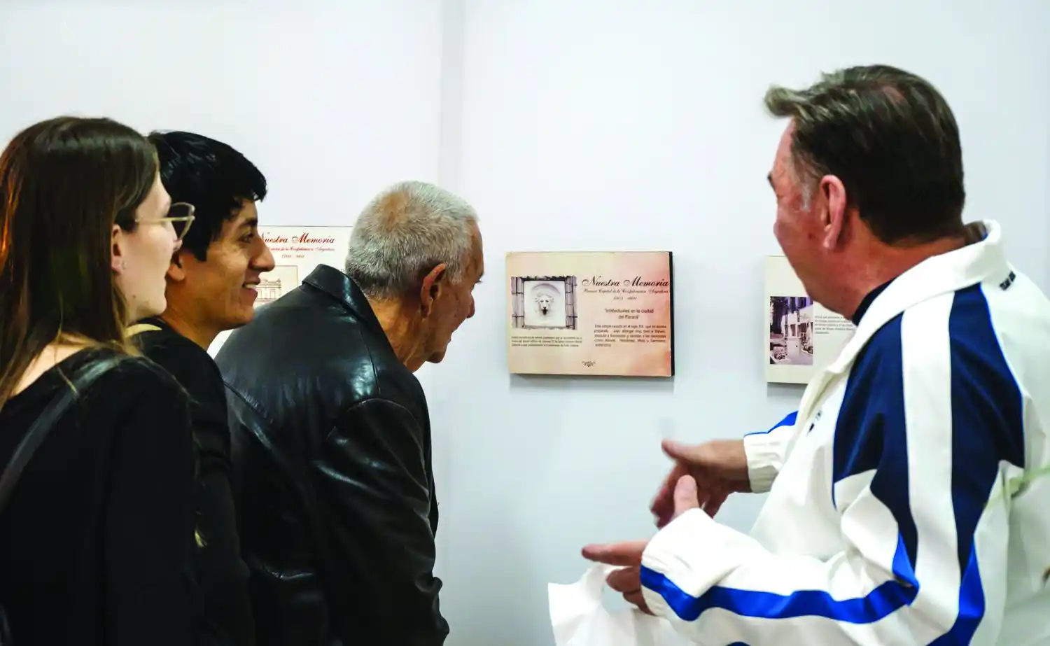 Se inauguró una muestra fotográfica sobre Paraná en la época de la Confederación Argentina