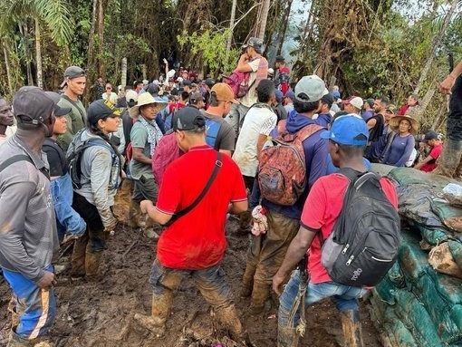 Ejército rescata a 27 de 72 militares retenidos en zona controlada por guerrilleros en Colombia