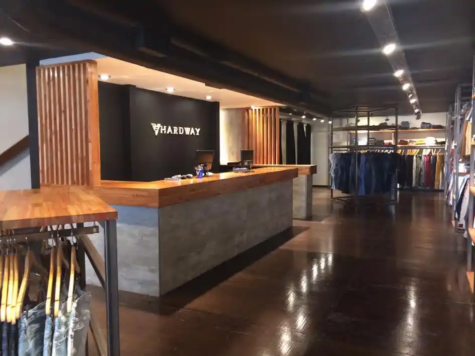 Emprendedores rosarinos apuestan al crecimiento y abren megalocal en Rosario