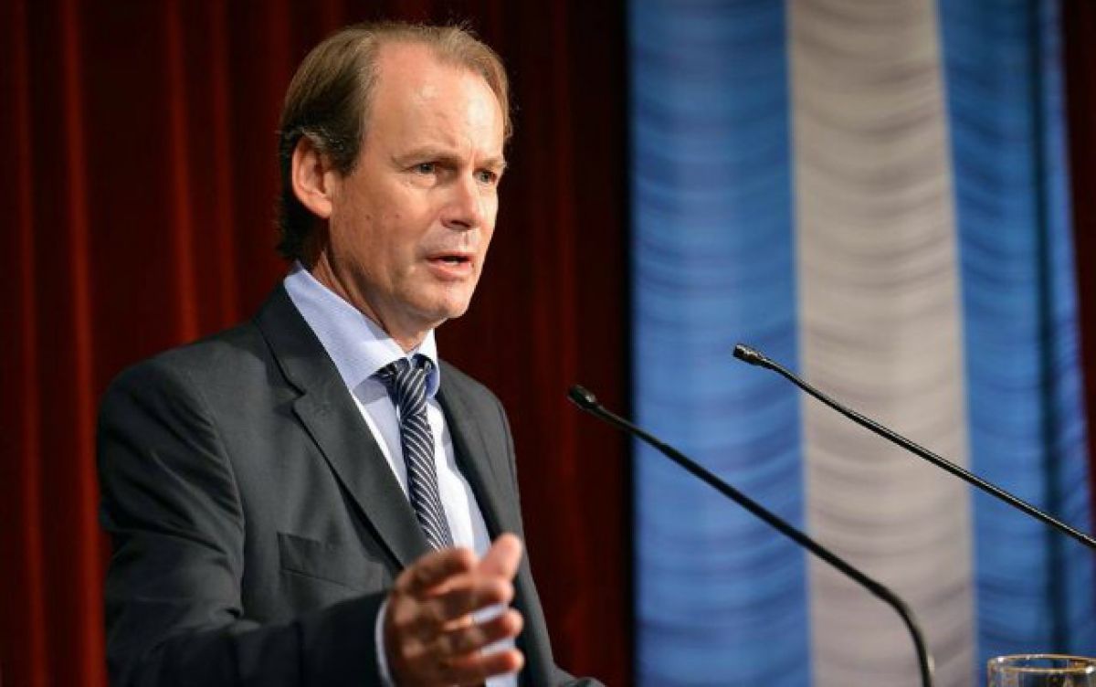 Bordet sobre el bono: “La Constitución nos prohíbe dar sumas en negro”