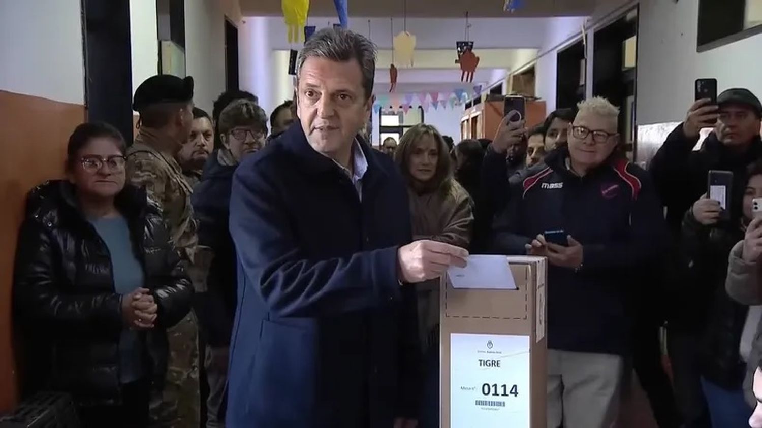 Votó Sergio Massa e invitó a que los argentinos voten