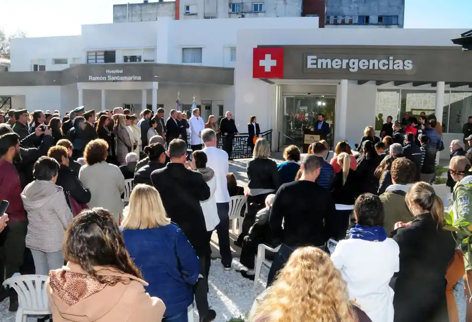 Duras críticas de vecinos que fueron de urgencia al Hospital y no pudieron ser atendidos