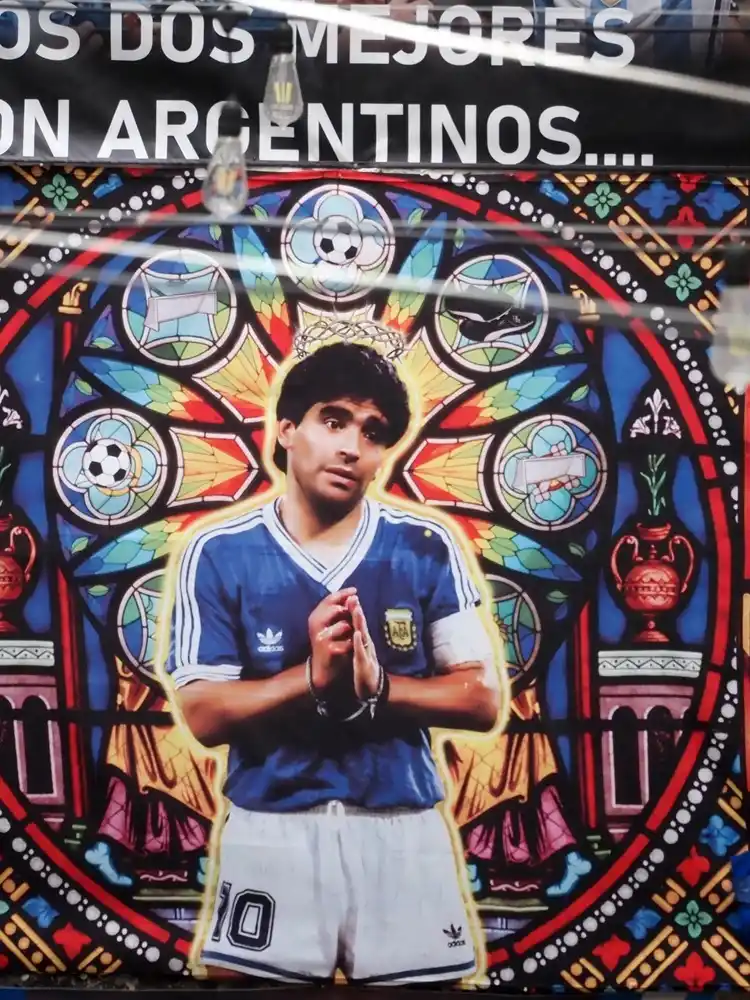 Estos son los 5 deportistas más religiosos del 2025