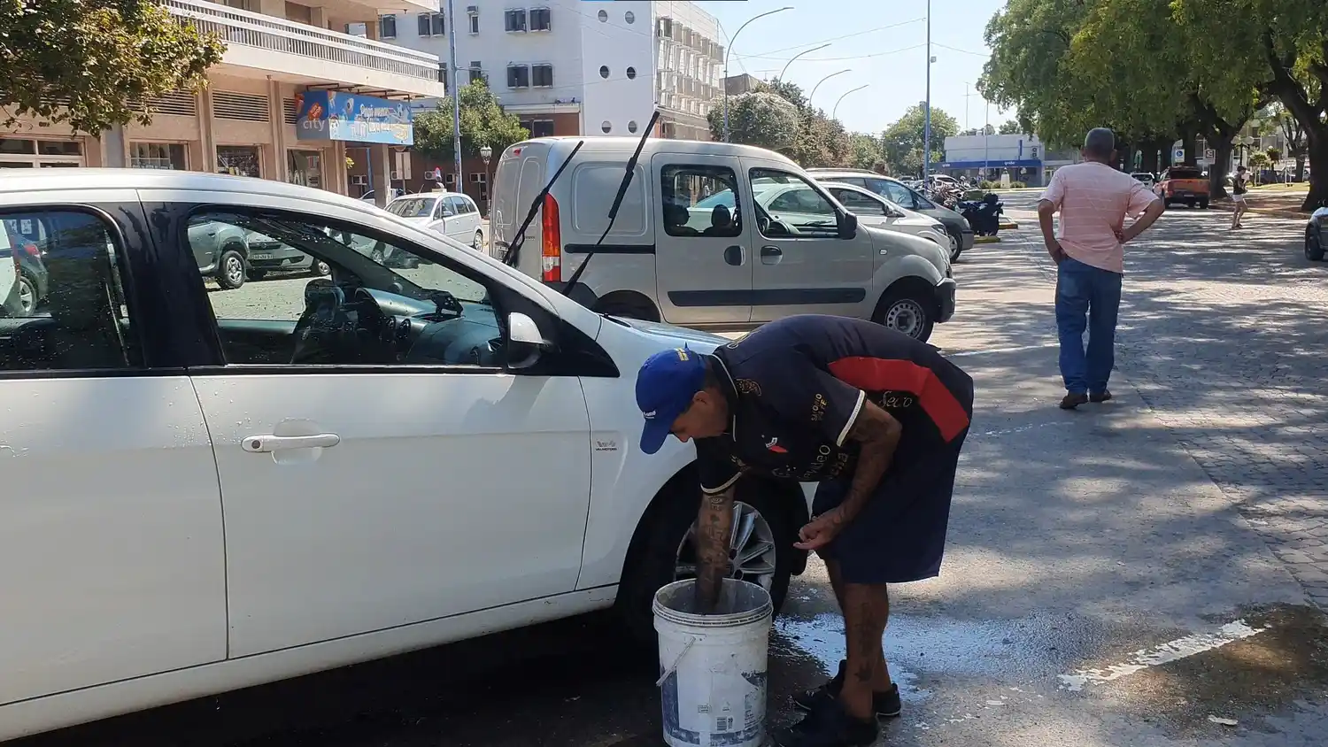 trapito lavacoche lavaauto lavador rafaela prohibición municipalidad rafaela lavacoches trapitos - 8