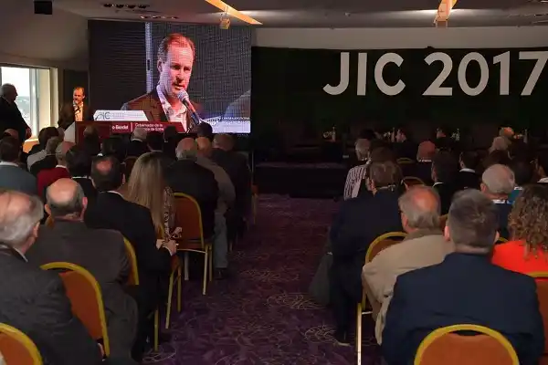 El gobierno construirá 500 viviendas con fondos provinciales