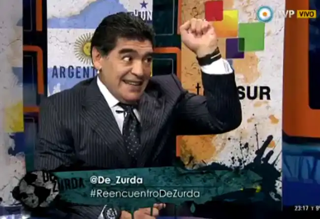 La UNLP entregará premio Rodolfo Walsh a Maradona