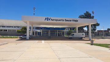 Solo Aerolíneas Argentinas trasladará vuelos al aeropuerto de Sauce Viejo cuando cierre Rosario