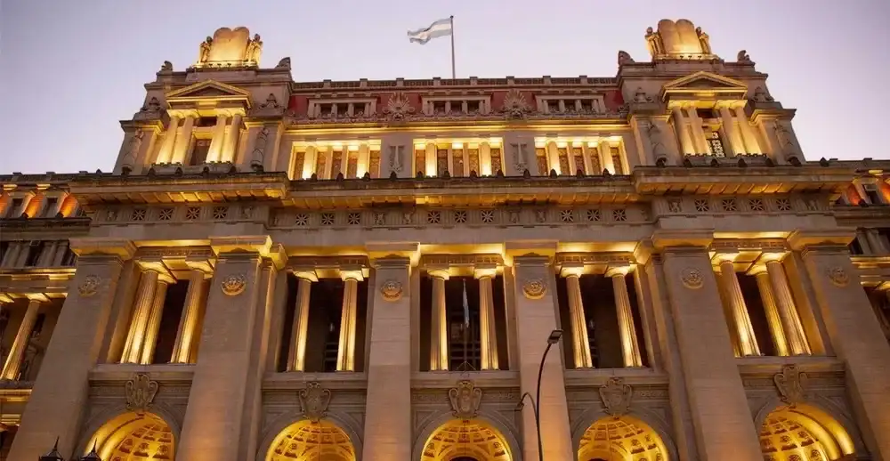 Doce nuevo jueces para seis ciudades del país.