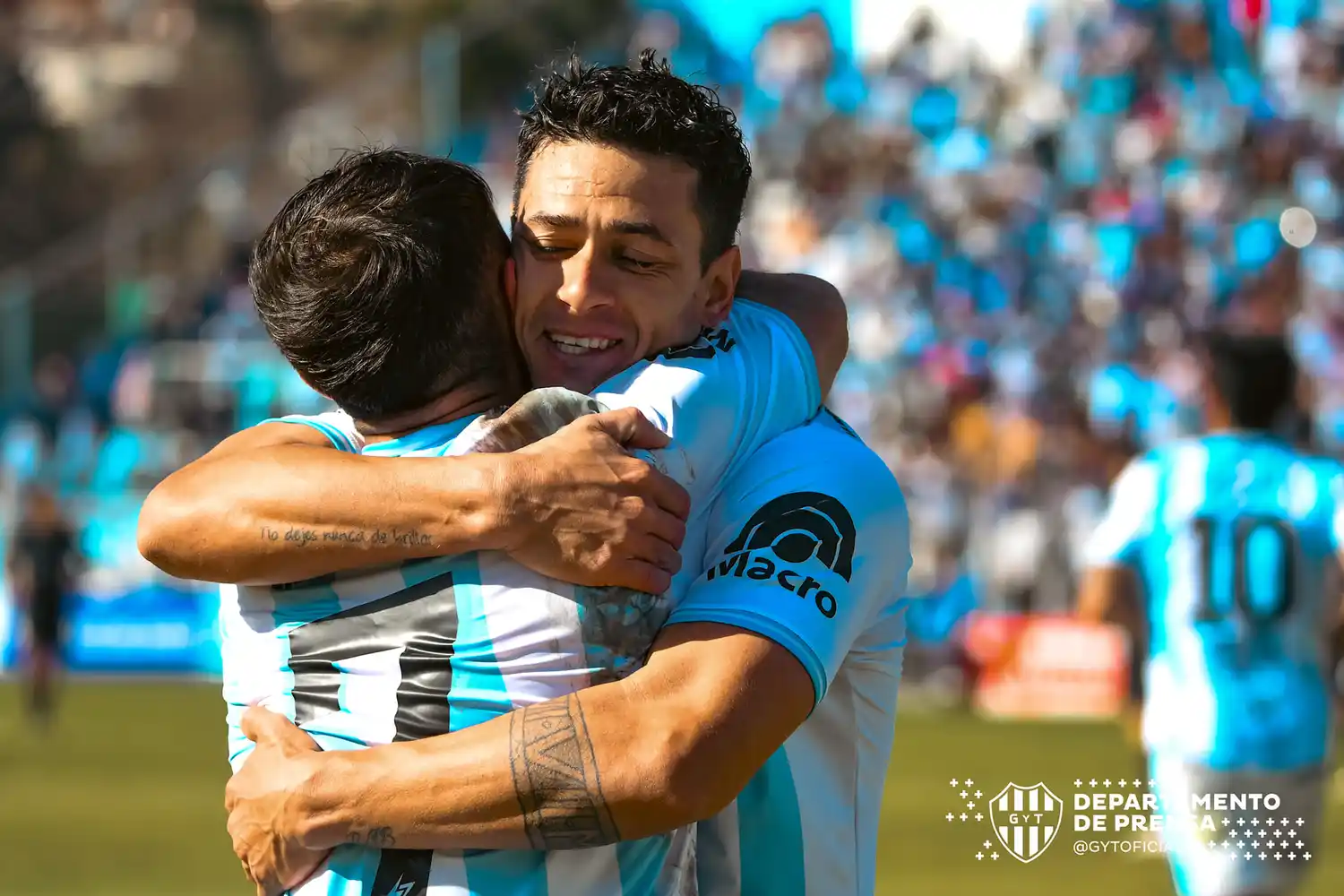 Festejo del tandilense Birge.