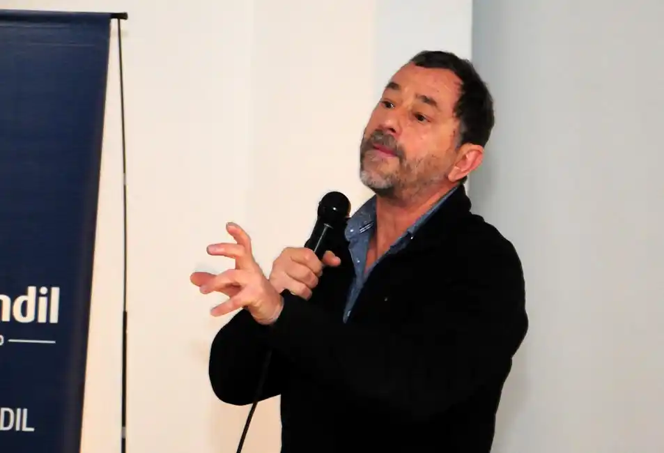 El experto en agroecología Santiago Sarandón y un debate sobre sustentabilidad