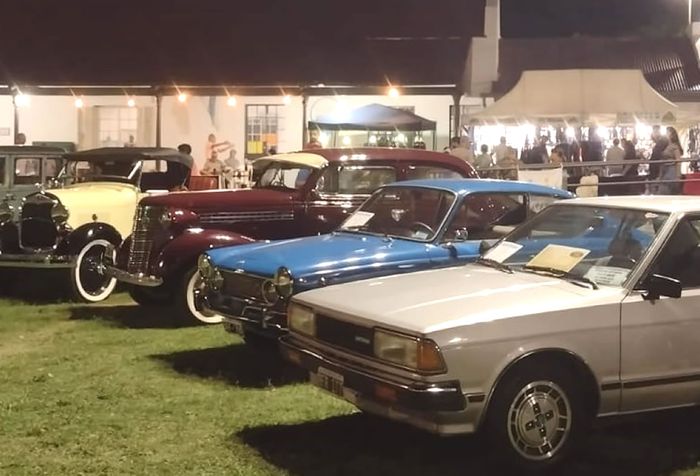 Encuentro Nocturno de Autos Antiguos morteros - 2