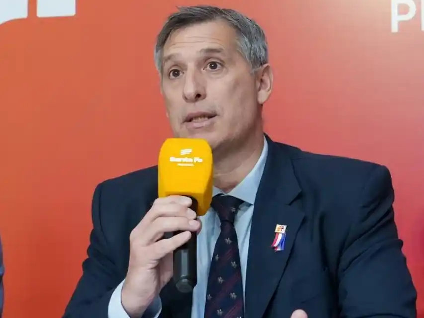 La medida se enmarca en una estrategia de reducción de la carga tributaria que incluye créditos fiscales, deducciones por empleo y beneficios vinculados al consumo energético.