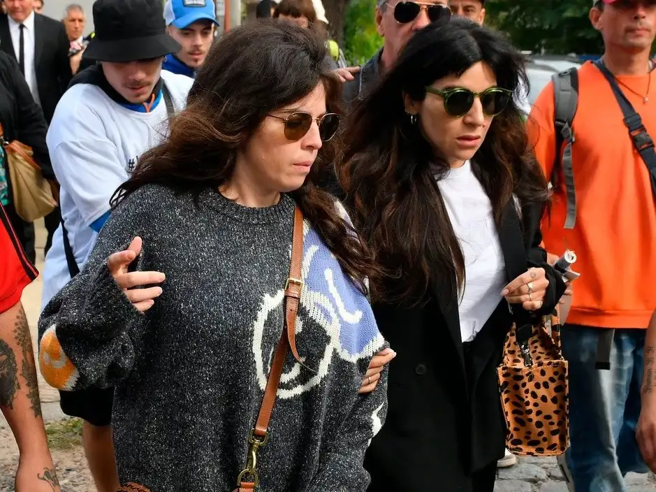 Gianinna Maradona, junto a Dalma.
