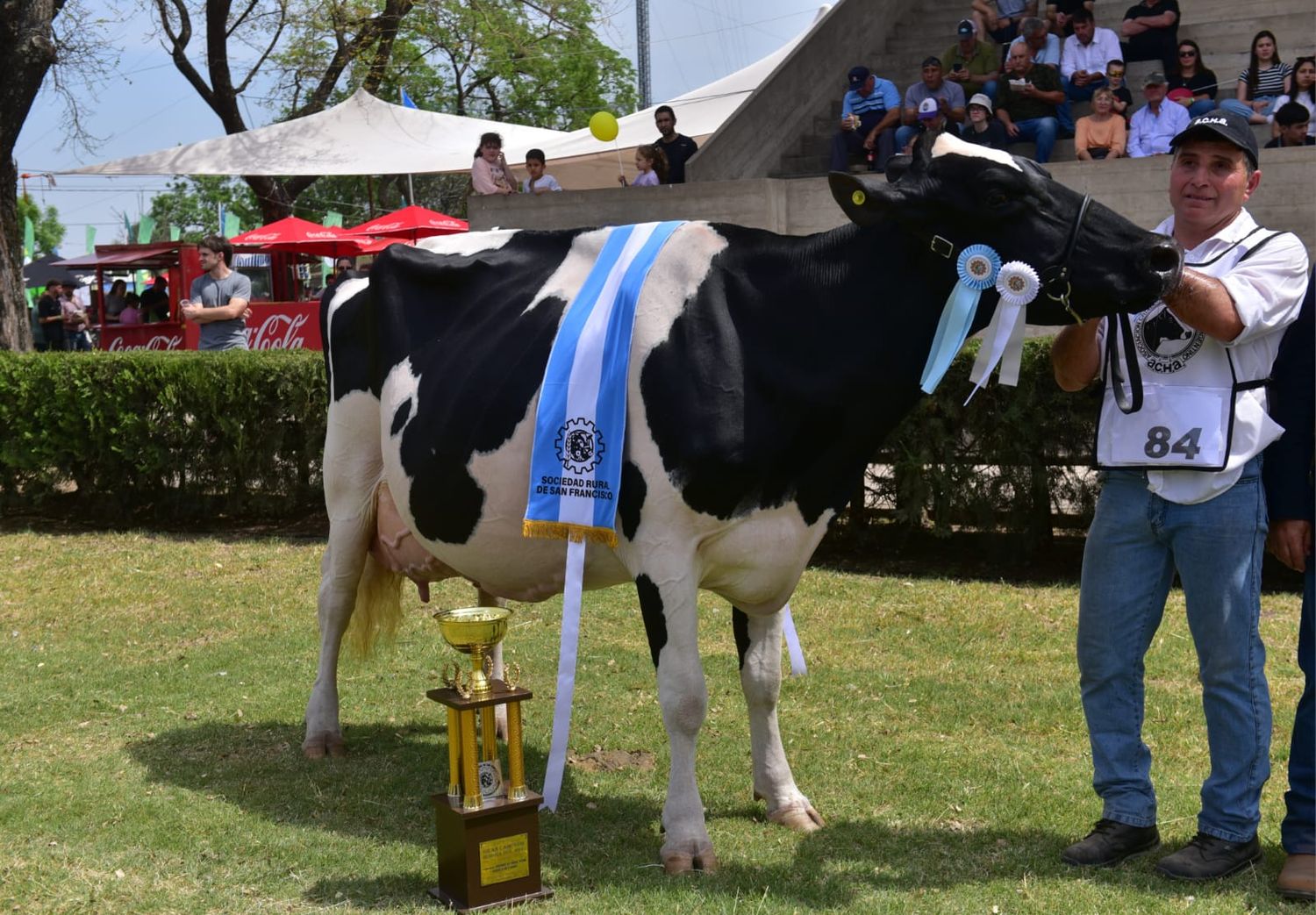 La raza Holando eligió a los grandes campeones en la Rural