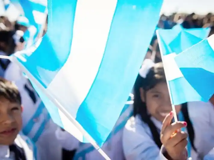 Más de 290 estudiantes realizarán la Promesa a La Bandera