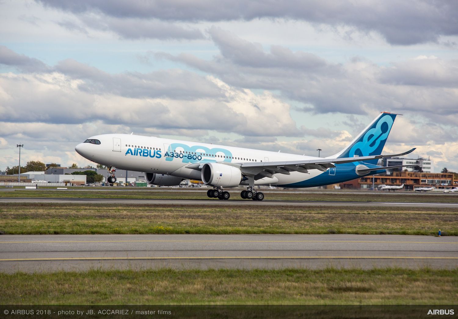 ¿Adiós definitivo al 797? La FAA y EASA otorgan el certificado tipo al Airbus A330-800