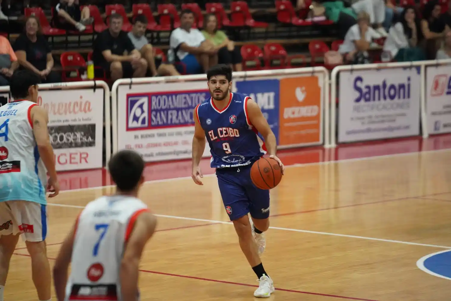 El equipo de Blengini cerró la serie en el "Cena" y está en cuartos de final.