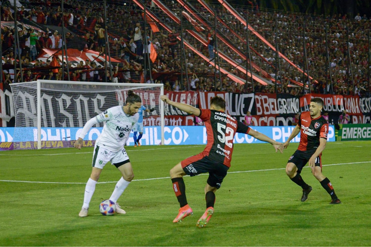 En el Coloso, Sarmiento frenó el impulso de Newell’s