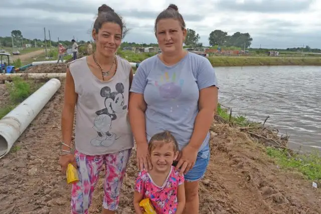Bronca de vecinos por la falta de asistencia en la emergencia
