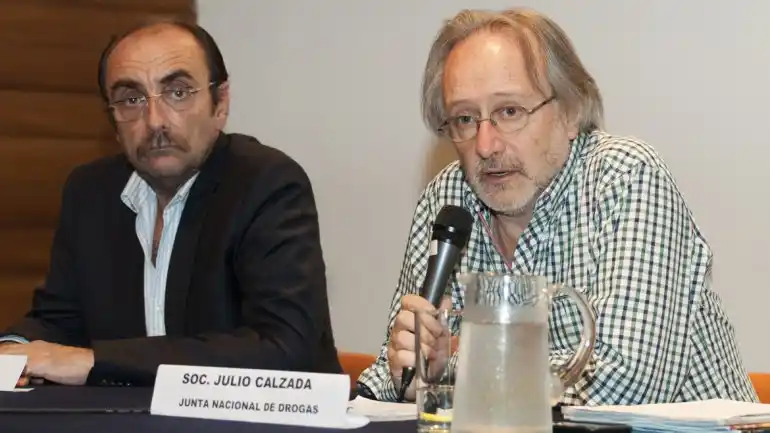 Uruguay asegura que con la legalización no habrá "canilla libre de marihuana"