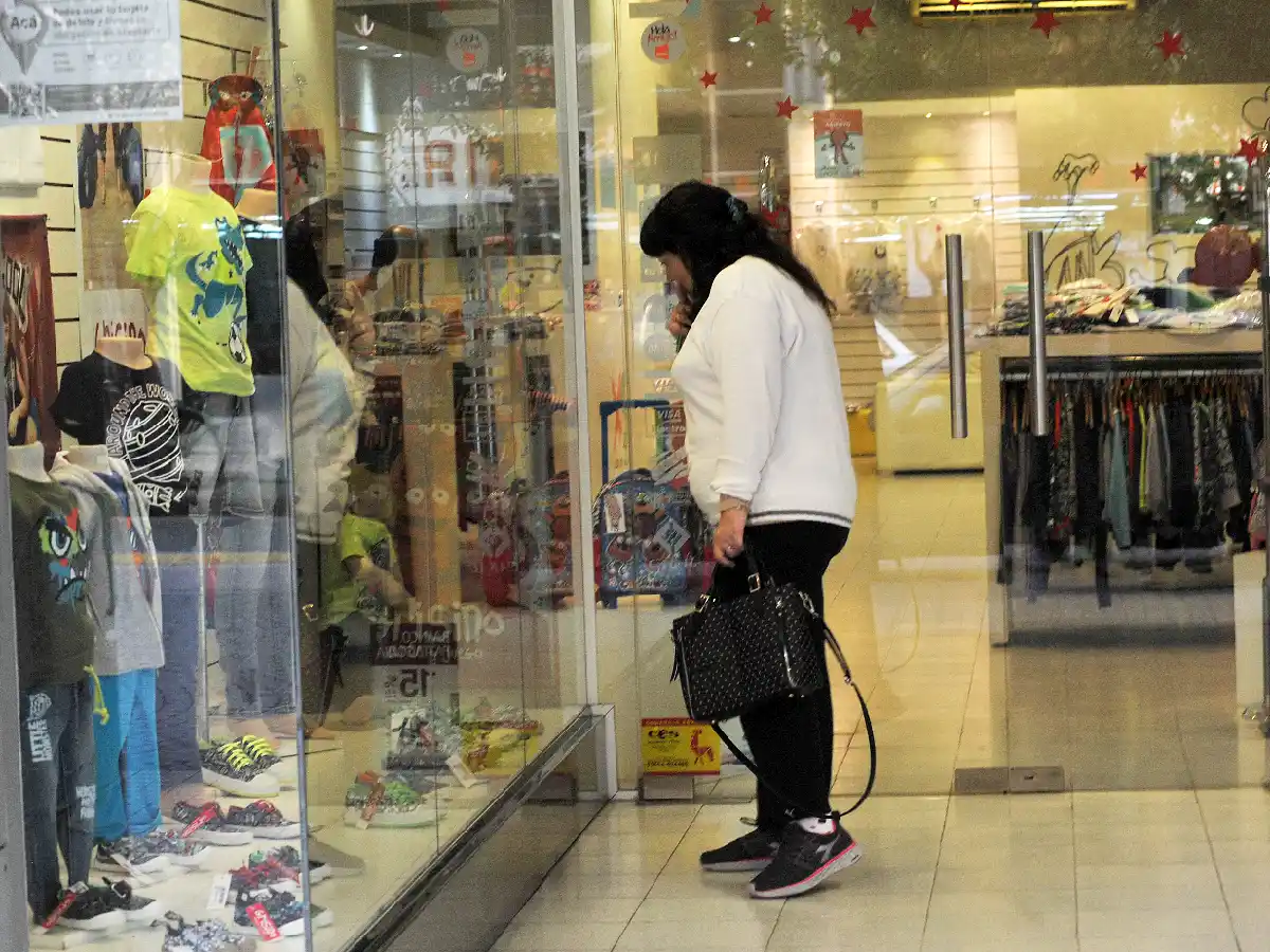 El empleado de comercio trabajará el sábado y descansará el lunes