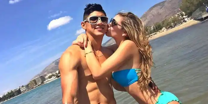 Alan Pulido e Ileana Salas
