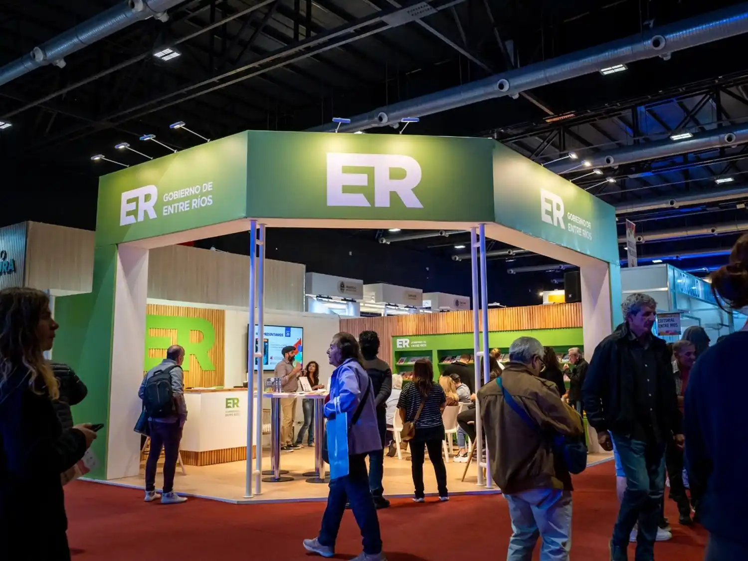 Gualeguay protagonista en el stand entrerriano de la Feria del Libro