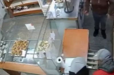 La Plata: ladrones abordaron a la empleada de una panadería y se llevaron la recaudación