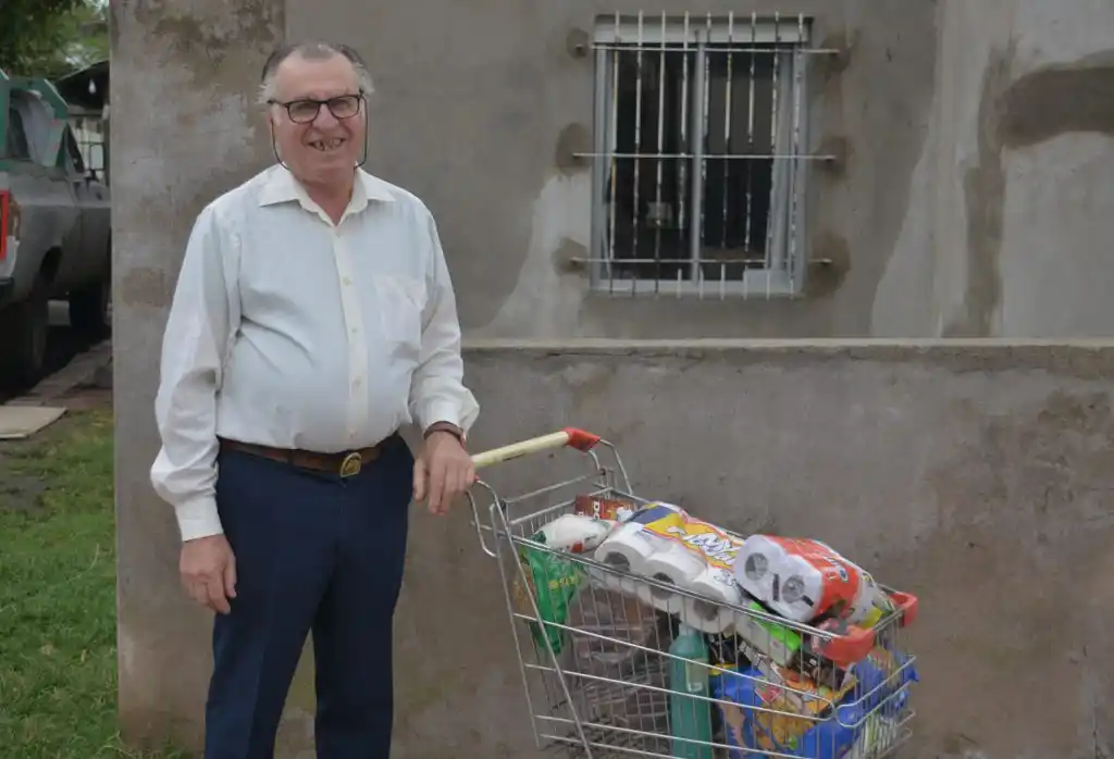 Fue entregado otro carro completo de mercadería