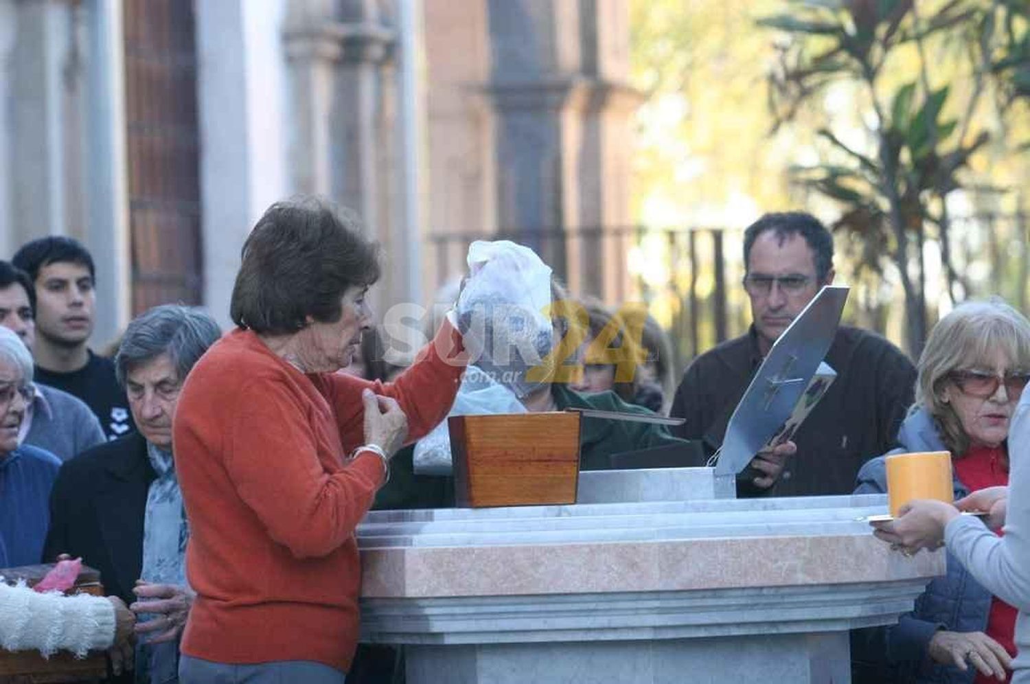 Velatorios exprés, cremaciones en auge y cinerarios en marcha