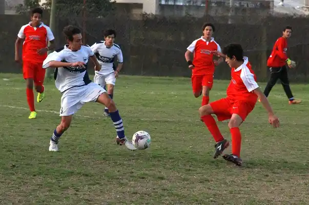 La Selección Sub 15 de Gualeguaychú se presenta en Santa Elena
