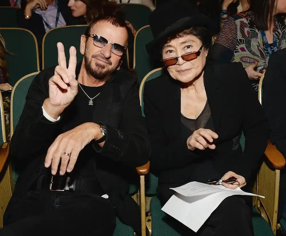 Yoko Ono felicitó a Ringo Starr tras ser nombrado caballero