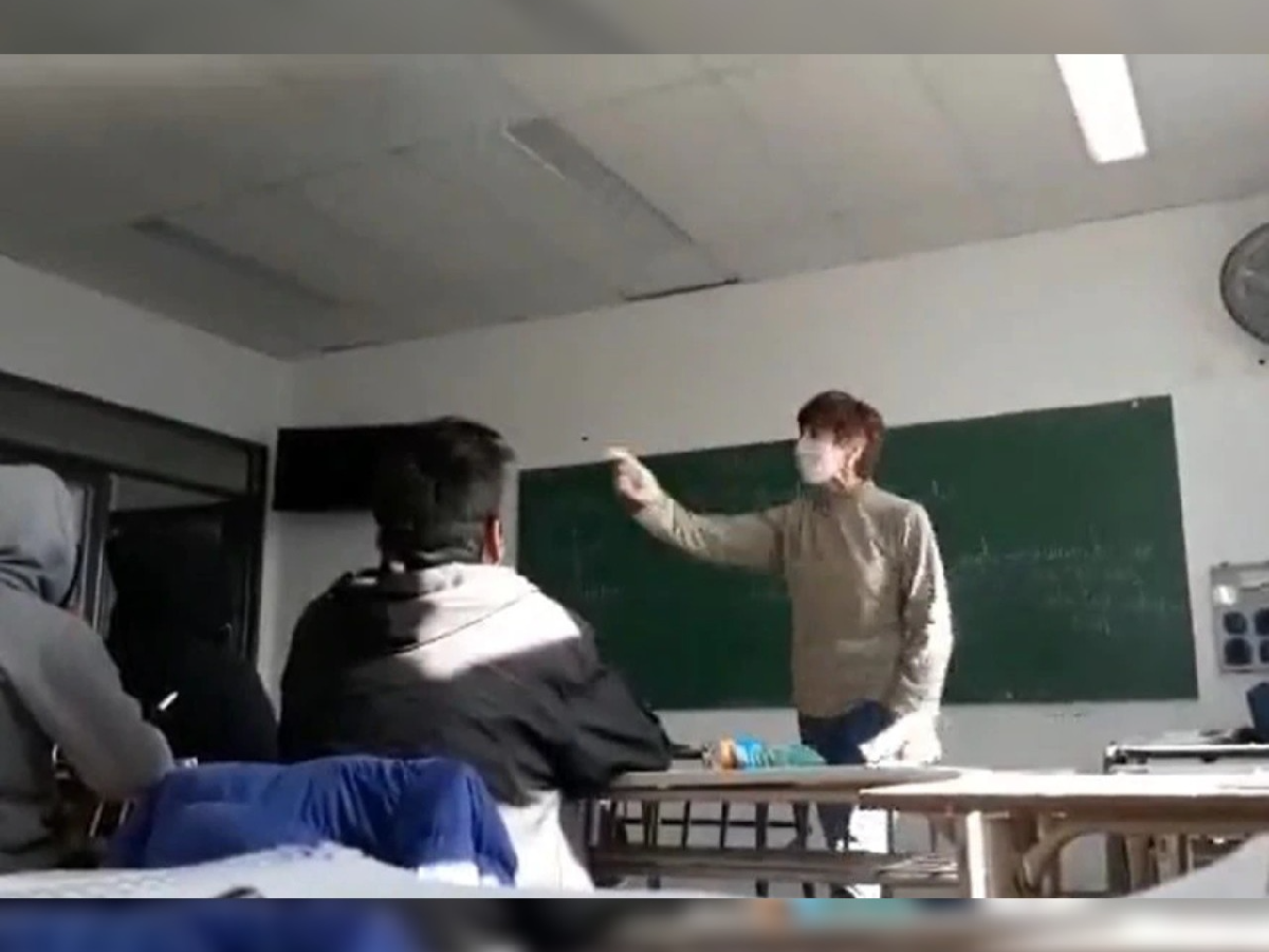 Polémica por un video de una docente: increpó a un alumno por cuestionar al kirchnerismo