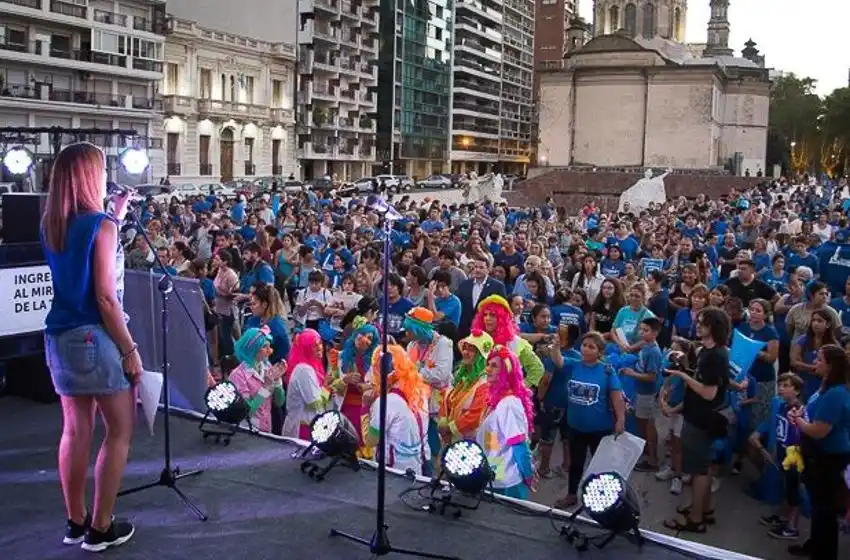 Conmovedor acto de concientización sobre el Autismo en su día